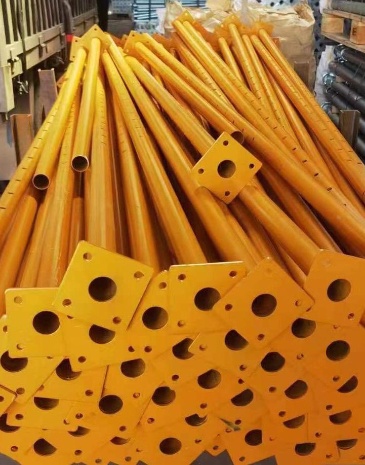 Escora Pintada Amarelo